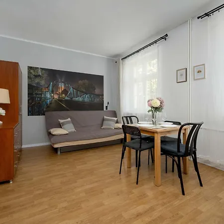 Apartman Functional In Downtown By Renters Wrocław